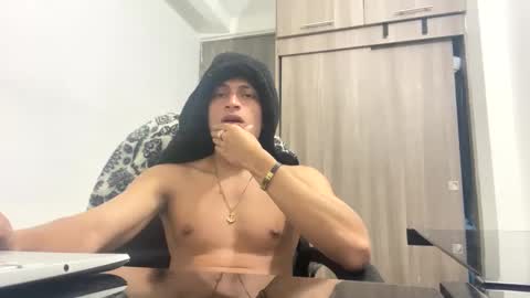 Juan Pablo-independent model online show from February 17, 3:15 am