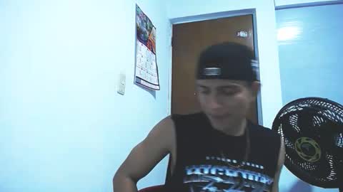 Juan Pablo-independent model online show from October 23, 2:22 am