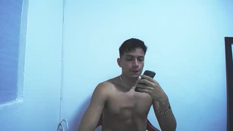 Juan Pablo-independent model online show from December 17, 4:07 am