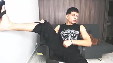 Juan Pablo-independent model online show from March 21, 5:38 pm