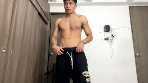 Juan Pablo-independent model online show from July 19, 6:06 am