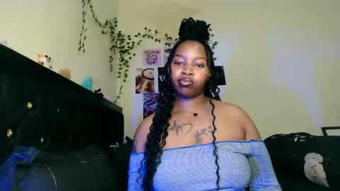 Snapshot of _sexysquirter chatting on March 25, 5:19 pm _sexysquirter online show from March 25, 5:19 pm