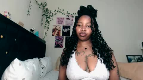 Snapshot of _sexysquirter chatting on May 23, 9:30 pm _sexysquirter online show from May 23, 9:30 pm