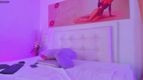 Shsntal online show from September 9, 1:54 pm