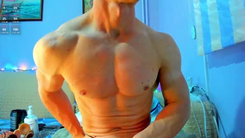 Snapshot of _shestifold chatting on December 8, 8:58 pm Nik online show from December 8, 8:58 pm