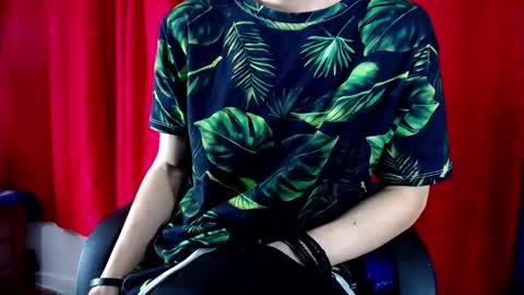 _skyleer_ online show from February 5, 12:26 am