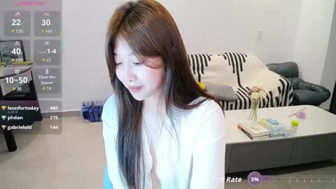 Snapshot of _smileflower_ chatting on April 23, 12:29 pm winni online show from April 23, 12:29 pm