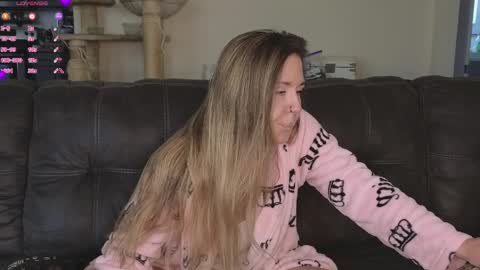 SophiaGraceKnight online show from April 7, 4:40 pm