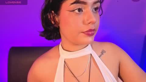 Snapshot of _sowy_venus_ chatting on October 14, 8:20 pm V E N U S online show from October 14, 8:20 pm