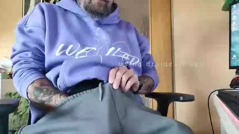 _spicymike_ online show from May 20, 8:31 am
