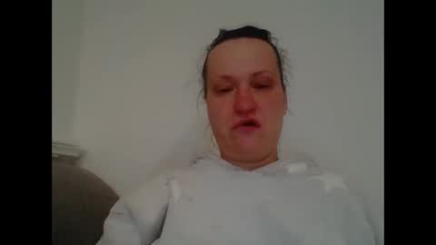 Snapshot of _squirty_pussyyy_ chatting on December 24, 3:27 am Melisa online show from December 24, 3:27 am