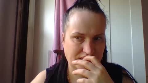 Snapshot of _squirty_pussyyy_ chatting on February 20, 11:20 am Melisa online show from February 20, 11:20 am