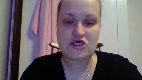 Snapshot of _squirty_pussyyy_ chatting on February 21, 5:09 pm Melisa online show from February 21, 5:09 pm