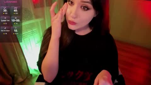 _sserendipityy_ online show from March 15, 8:15 pm