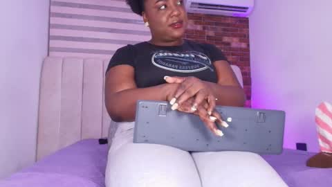 susy online show from March 31, 3:08 am