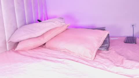 susy online show from May 14, 3:13 am