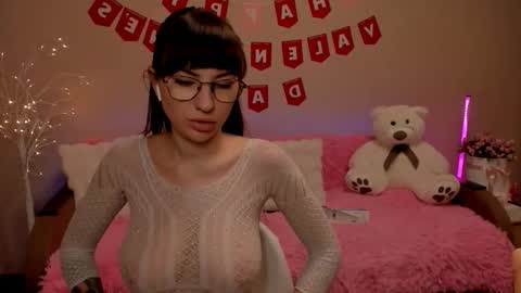 _stella_aa online show from February 16, 11:50 am