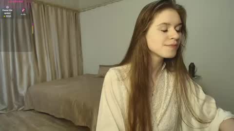 Snapshot of _stella_grace_ chatting on June 7, 9:35 am Stella Grace online show from June 7, 9:35 am