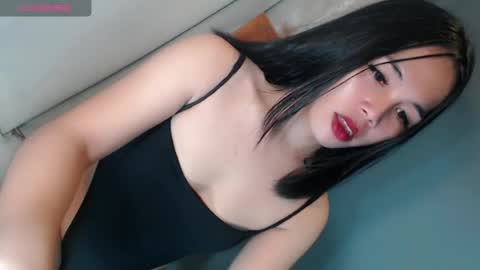 Snapshot of _suckandcum69 chatting on April 28, 11:54 pm Eilachloe online show from April 28, 11:54 pm