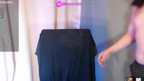 Snapshot of _suckandcum69 chatting on May 16, 2:19 am Eilachloe online show from May 16, 2:19 am