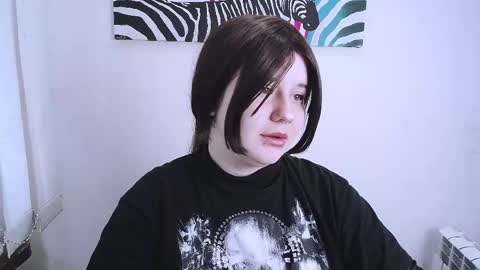 Mina online show from April 17, 7:33 am