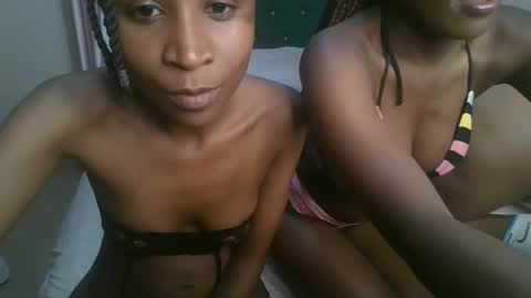 _sweetebony_r online show from February 4, 4:46 pm