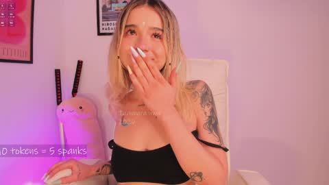 _tammarra_ online show from April 16, 9:39 pm