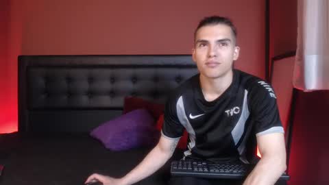    online show from February 25, 3:05 pm