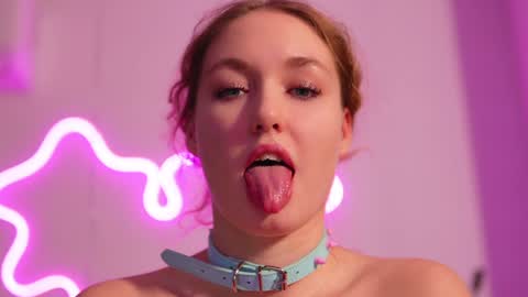 Taylor online show from March 10, 1:21 pm