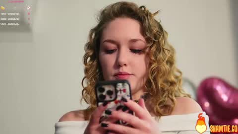 Taylor online show from May 30, 11:40 am