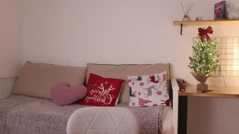 Annie online show from January 11, 1:16 am