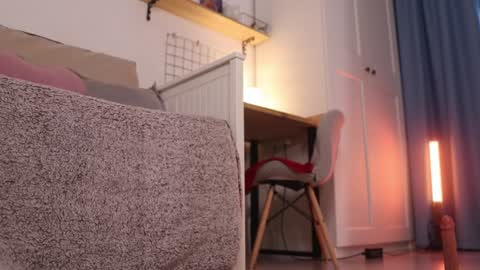 Annie online show from January 17, 8:02 am