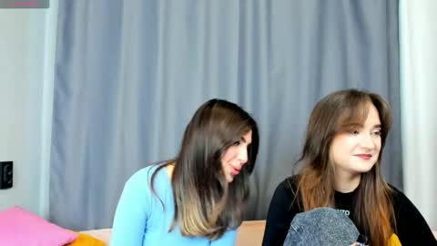 Snapshot of _teona_ann_for_you_ chatting on February 22, 6:06 am Teona and Annred hair online show from February 22, 6:06 am