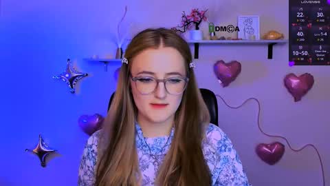 Snapshot of _tessa_moon chatting on February 18, 9:11 pm _tessa_moon online show from February 18, 9:11 pm