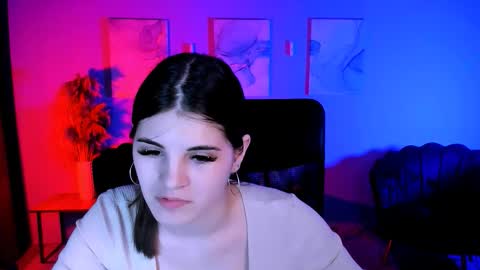 Snapshot of _tessa_moon chatting on March 15, 8:26 pm _tessa_moon online show from March 15, 8:26 pm