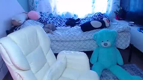 _thesamedaniellatrue_ online show from April 22, 2:51 pm