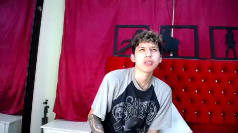 Snapshot of _thomas_hot_ chatting on February 28, 7:26 am Thomas online show from February 28, 7:26 am