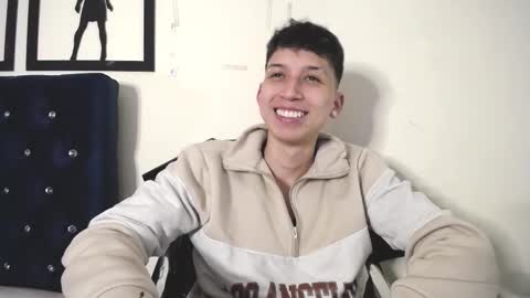 Snapshot of _thomas_hot_ chatting on September 18, 3:52 am Thomas online show from September 18, 3:52 am