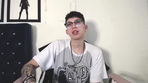 Snapshot of _thomas_hot_ chatting on September 24, 2:15 am Thomas online show from September 24, 2:15 am