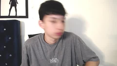 Snapshot of _thomas_hot_ chatting on November 4, 3:49 am Thomas online show from November 4, 3:49 am