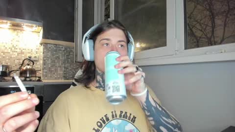 _torfin_ online show from January 12, 4:08 pm