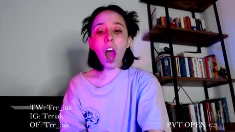 Snapshot of _trriak_ chatting on November 16, 11:10 pm luna online show from November 16, 11:10 pm