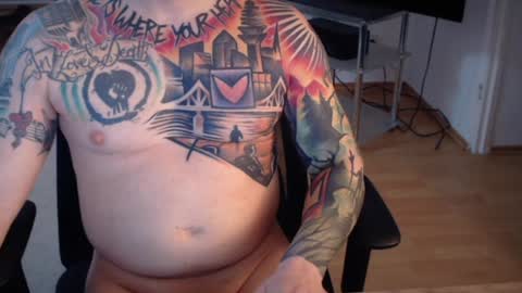 Snapshot of _trythis_ chatting on December 14, 9:45 pm _trythis_ online show from December 14, 9:45 pm