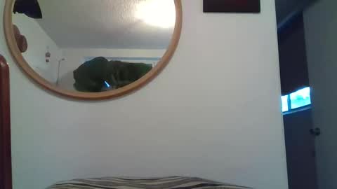 _tutti_frutti_ online show from April 7, 11:15 pm