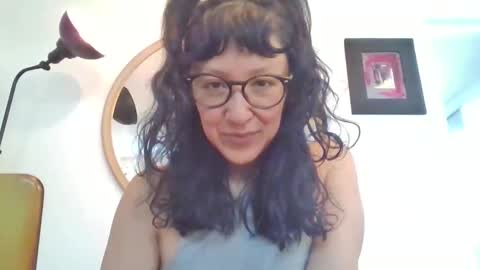 _tutti_frutti_ online show from April 16, 8:20 pm