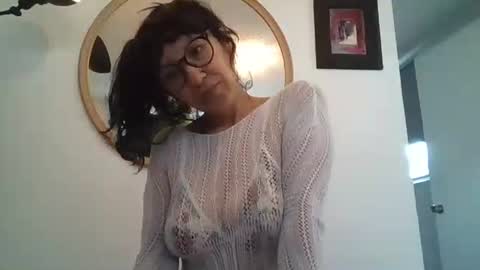 Snapshot of _tutti_frutti_ chatting on June 4, 11:00 pm _tutti_frutti_ online show from June 4, 11:00 pm