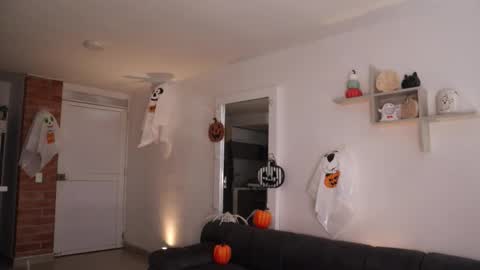 Anastasia Vahos online show from October 30, 5:13 pm