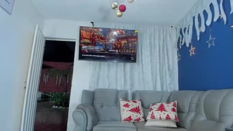 Veronica  online show from December 15, 4:51 am