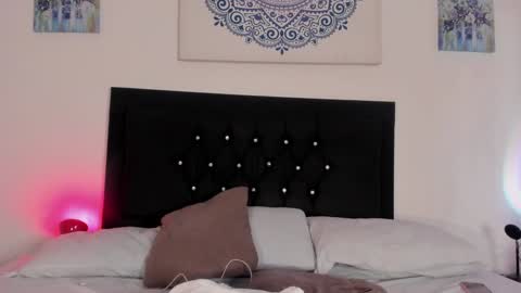 Veronica online show from January 24, 12:20 pm