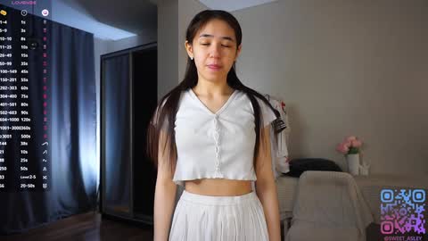 Snapshot of _vi_vi_ chatting on February 22, 3:43 pm Viola online show from February 22, 3:43 pm